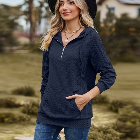 Cable-Knit Comfort Quarter Zip Hoodie - Picture 5 of 5